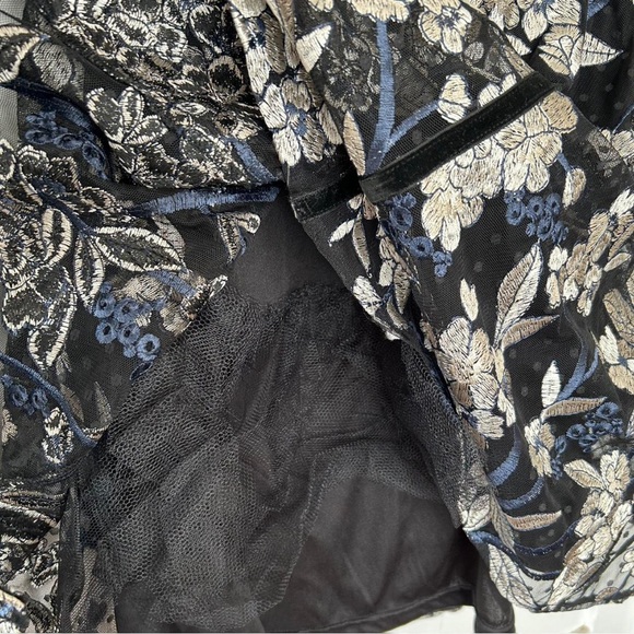 NWT Lulus Constance Black Floral Embroidered Strapless Midi Dress - M - Picture 7 of 10